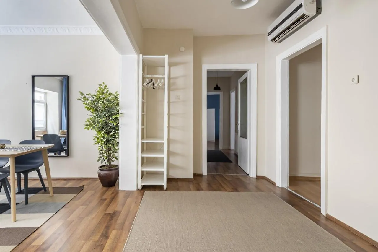 Modern Flat Near Popular Attractions In Beyoglu Apartment Istanbul